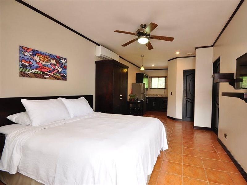 Hotel Colono Beach Коко Екстериор снимка